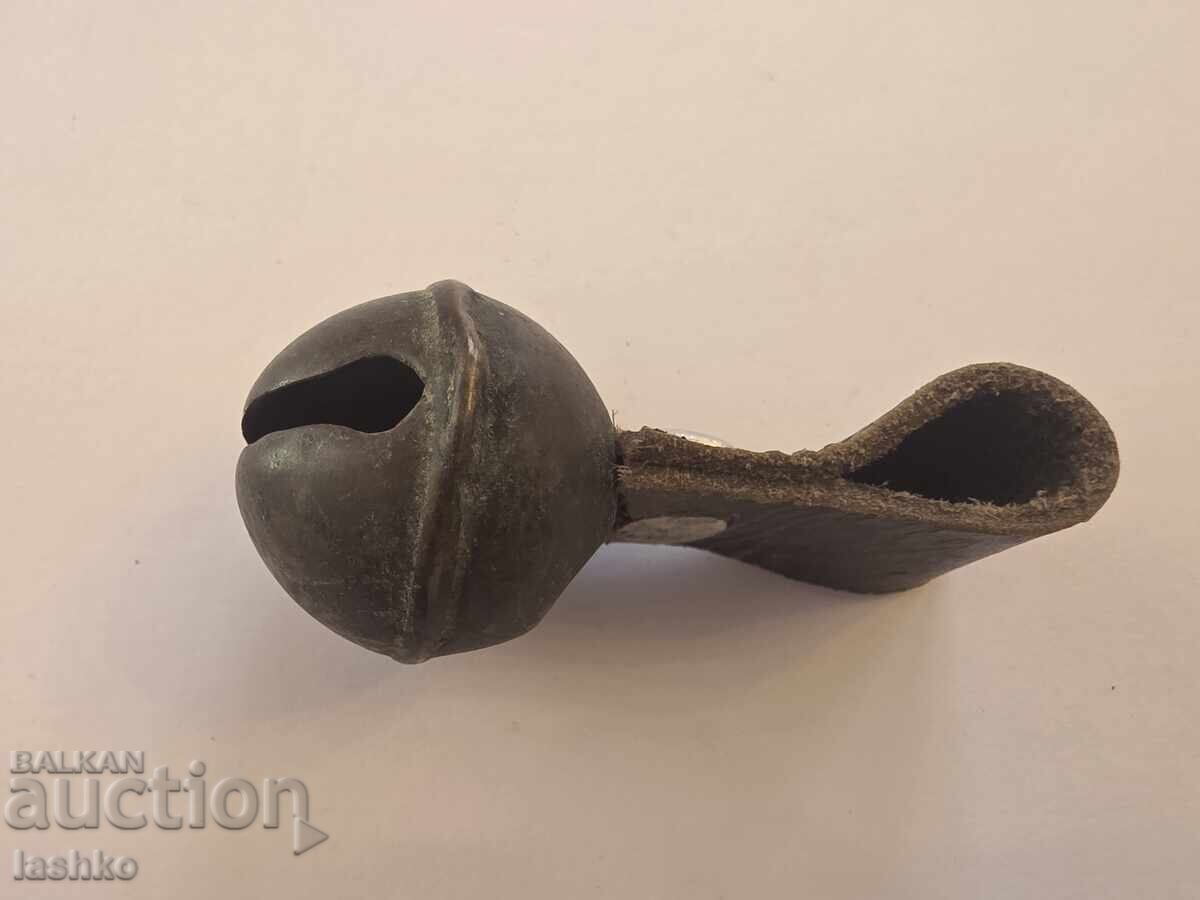 Bell, clapper, chime with price 19.99 BGN | € 10.22 Bell, clapper, chime with price 19.99 BGN | € 10.22