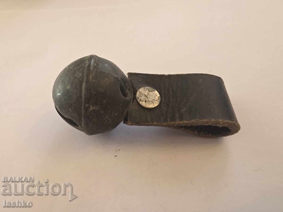 Bell, clapper, chime Bell, clapper, chime