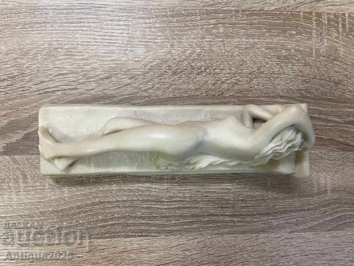 Мраморна статуетка „Гола жена на кушетка“ - 5