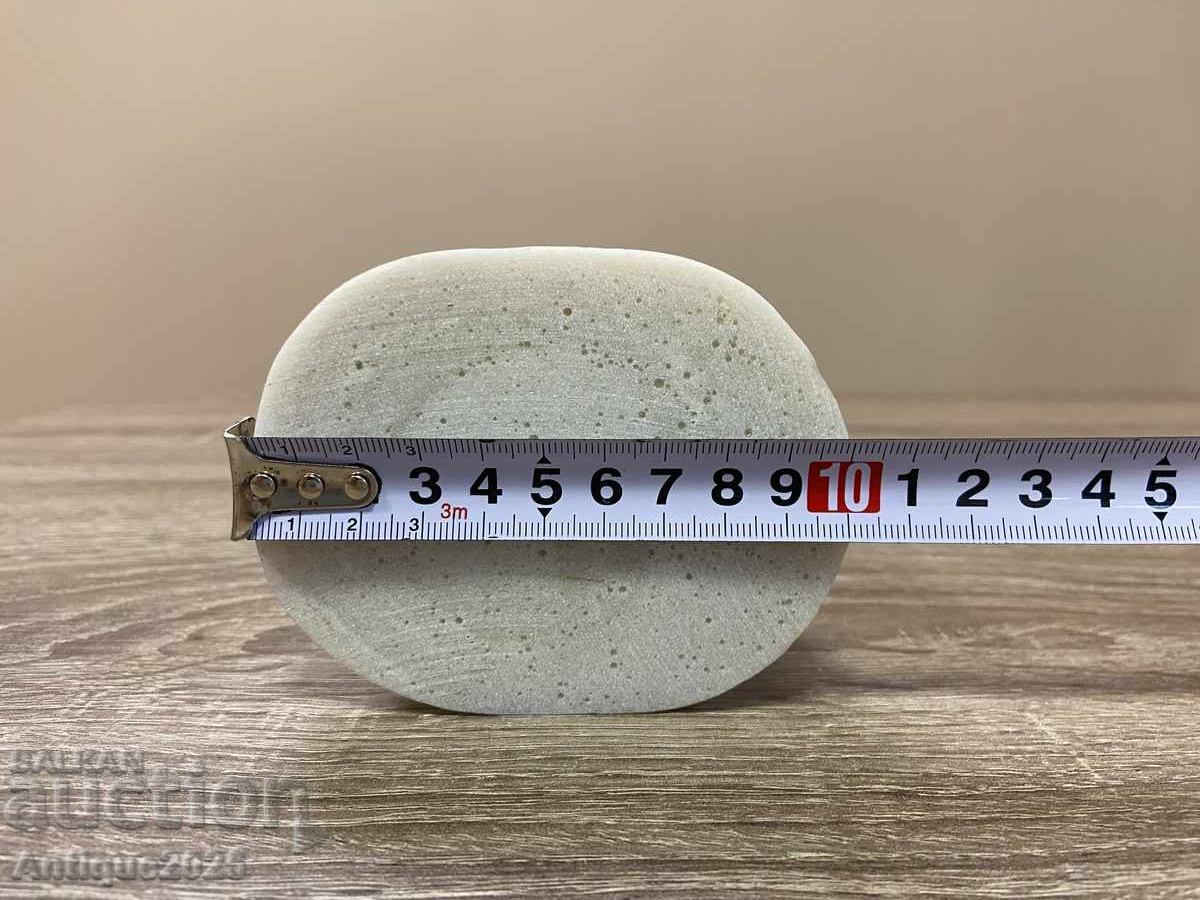 Мраморна статуетка „Момиче с кана“ - 6