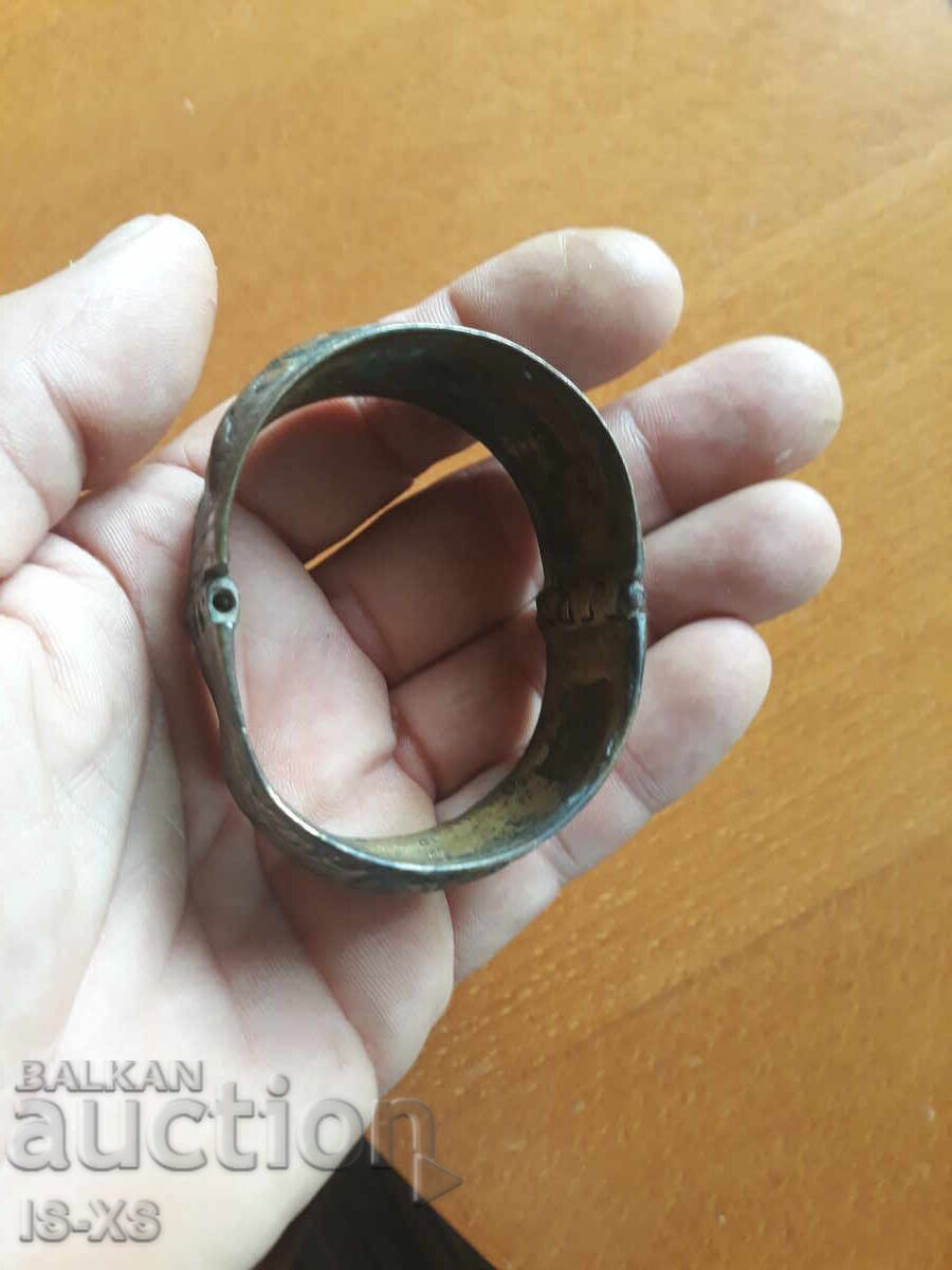 Auction  Renaissance bracelet