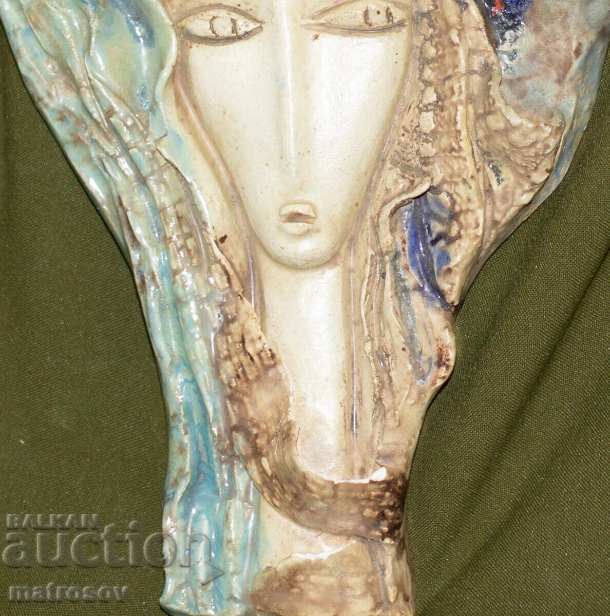 Доставка на Авторска декоративна керамична статуетка, портрет на жена