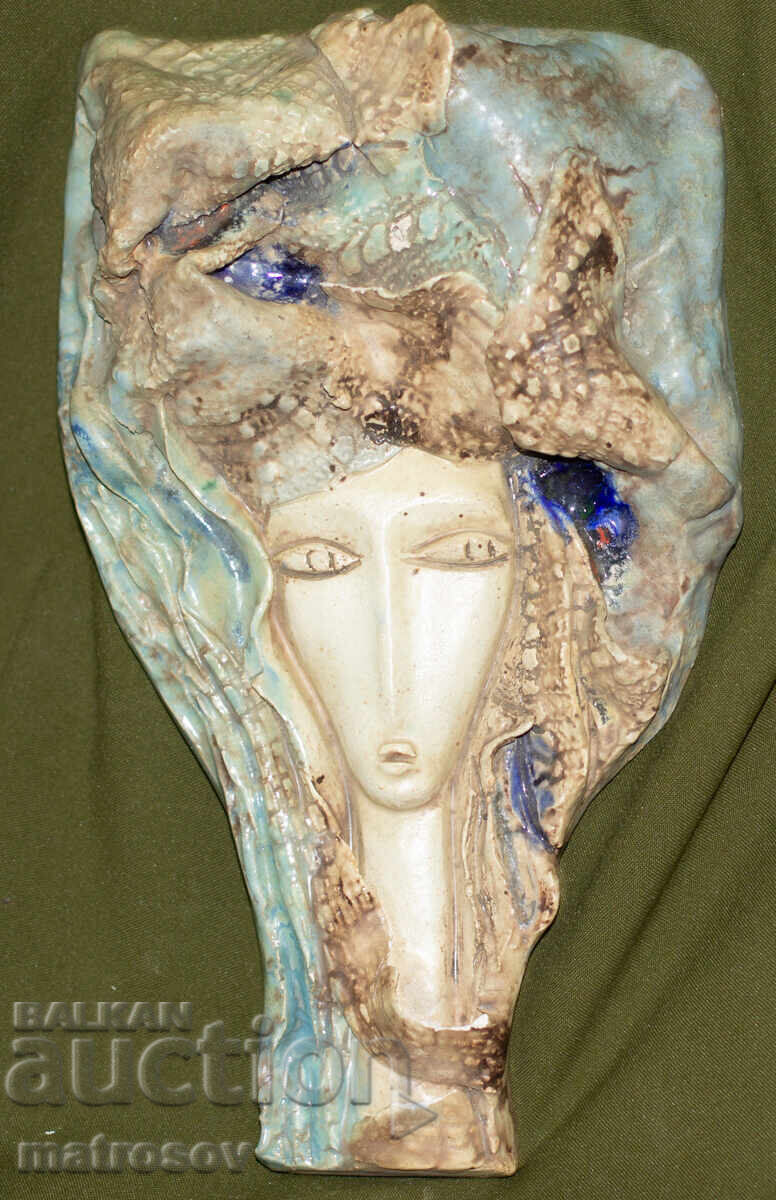 Авторска декоративна керамична статуетка, портрет на жена