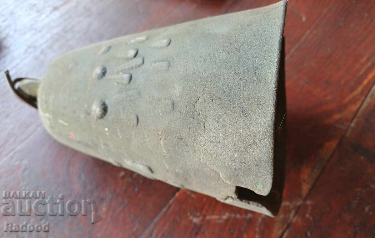 Old bowl 11.5 cm with price 60.00 BGN | € 30.68