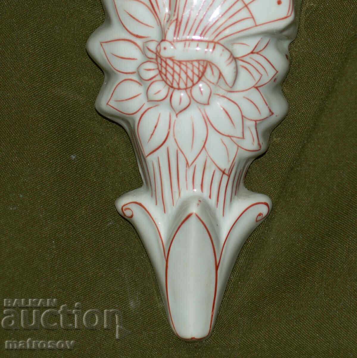 Auction Decorative porcelain wall vase Auction Decorative porcelain wall vase