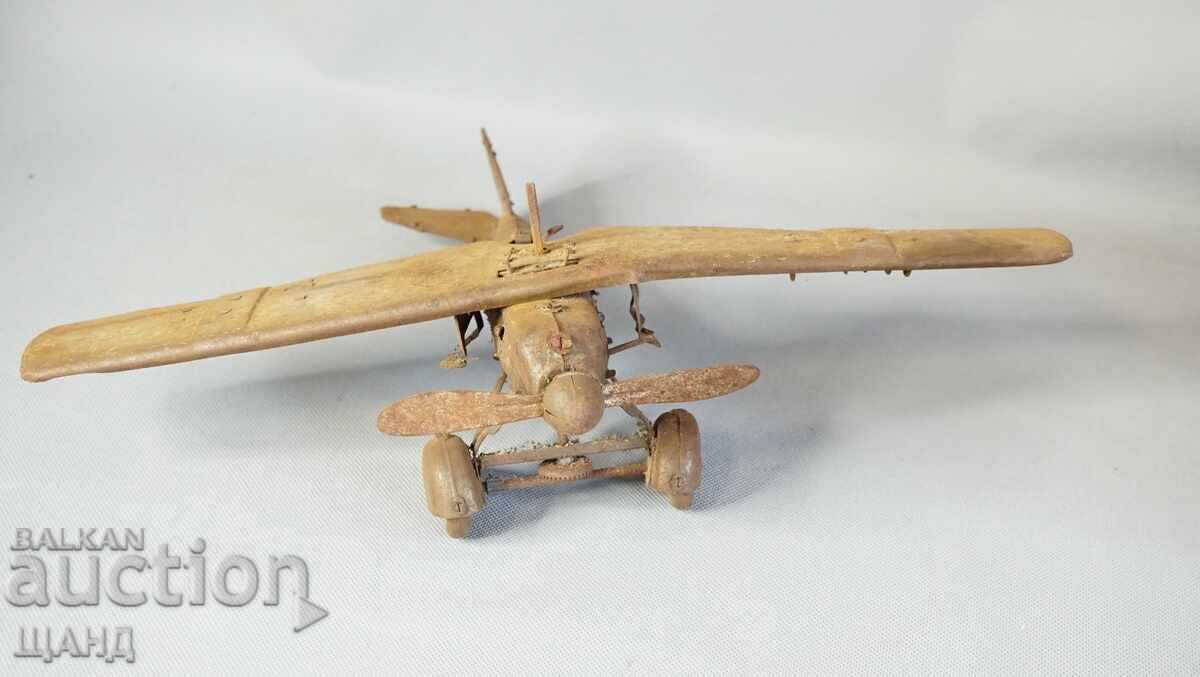 Licitație Vechiă Jucărie Mecanică Metalică Germană, Model Avion