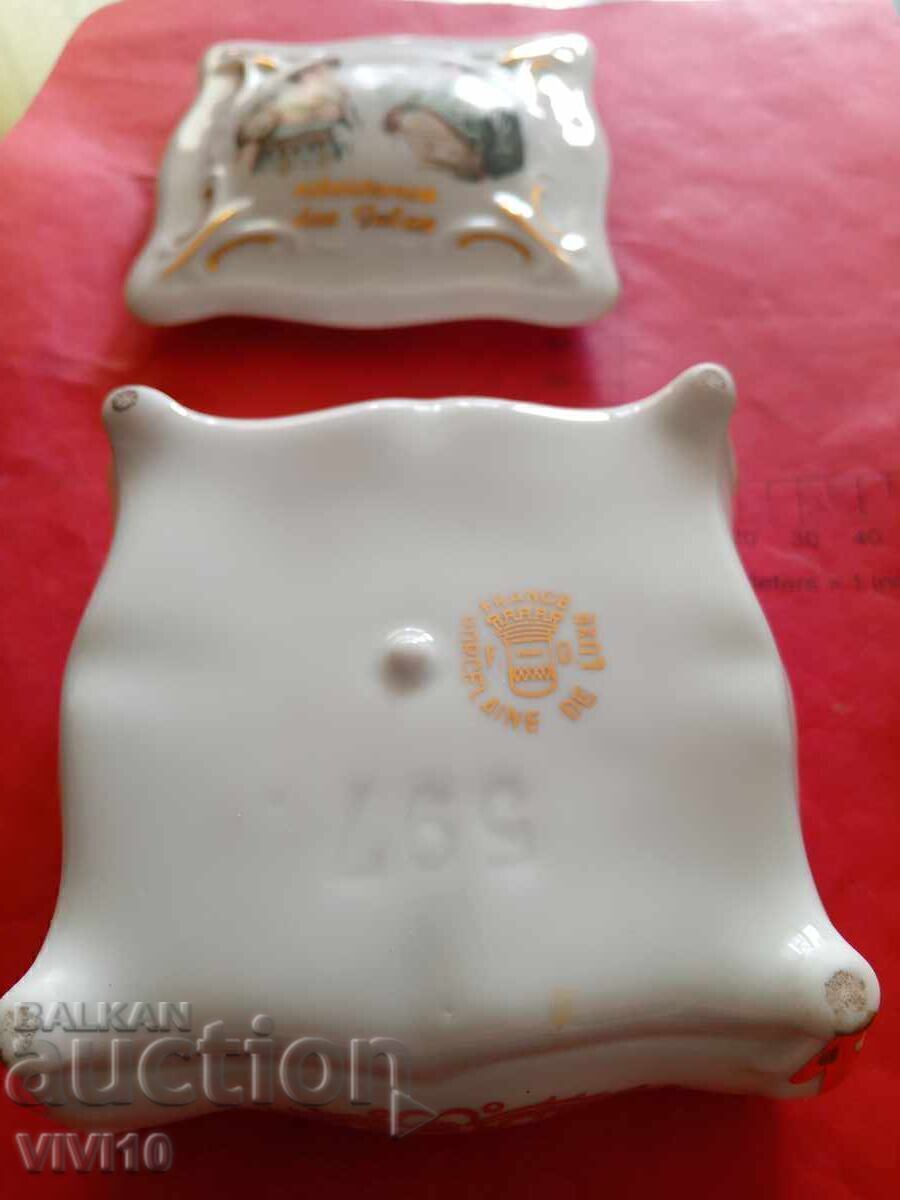 Livrarea Cutie de bijuterii veche, porțelan, Aurire