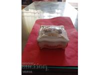 Старинна кутия за бижута, порцелан, Позлата