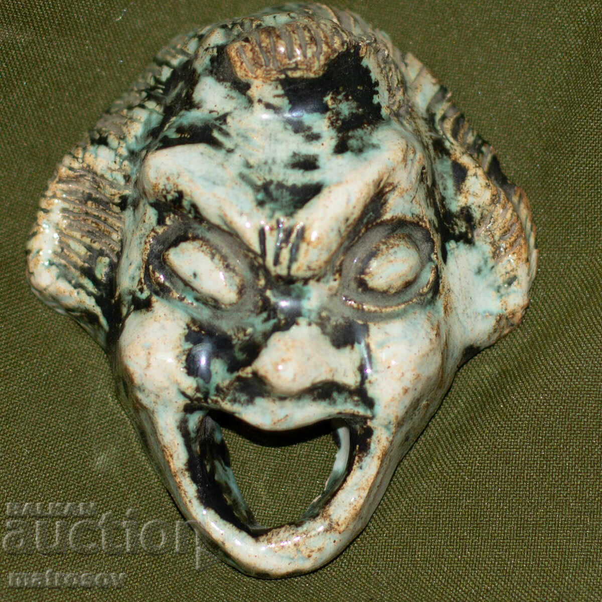 Доставка на Ръчно изработена керамична декорация за стена, маска