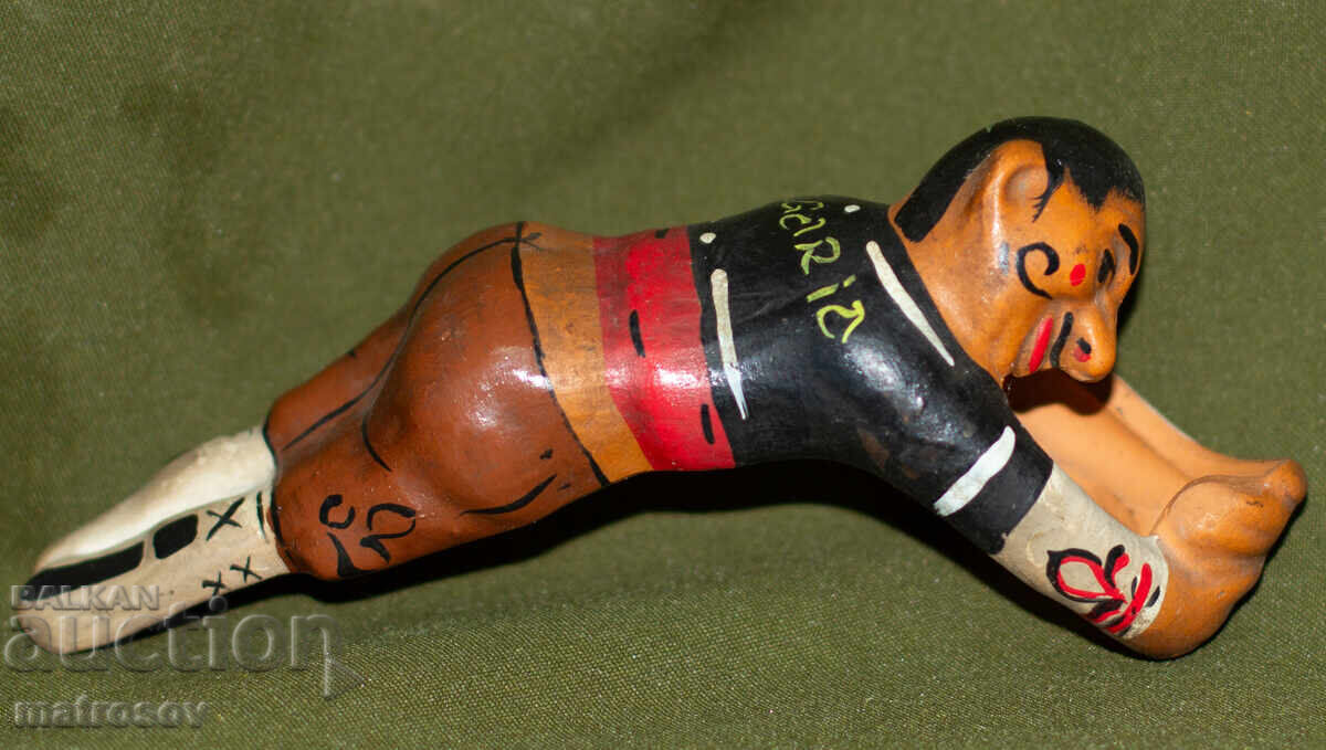 Ръчно изработена керамична декорация, народна носия