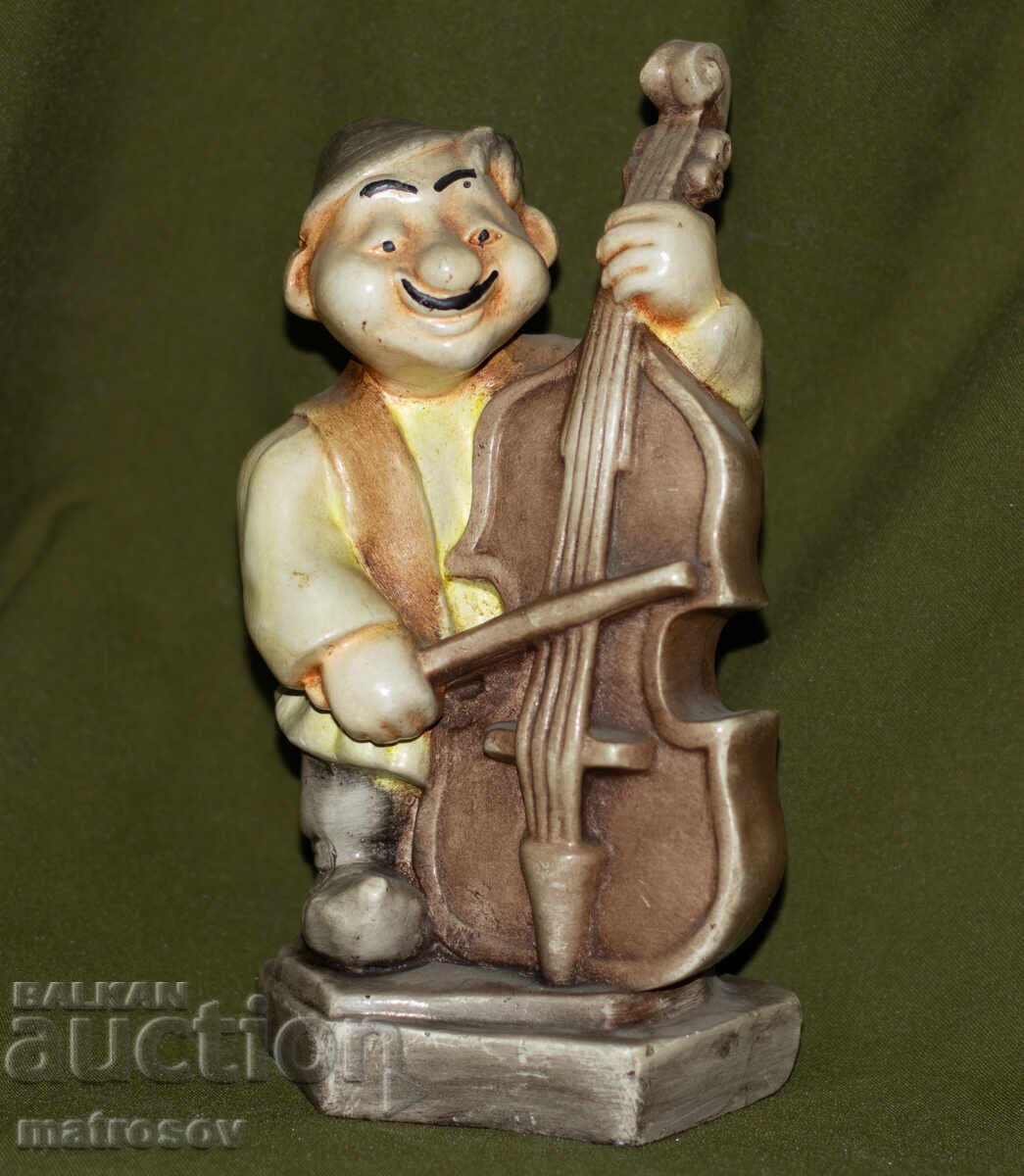 Декоративна керамична статуетка на музикант, контрабасист