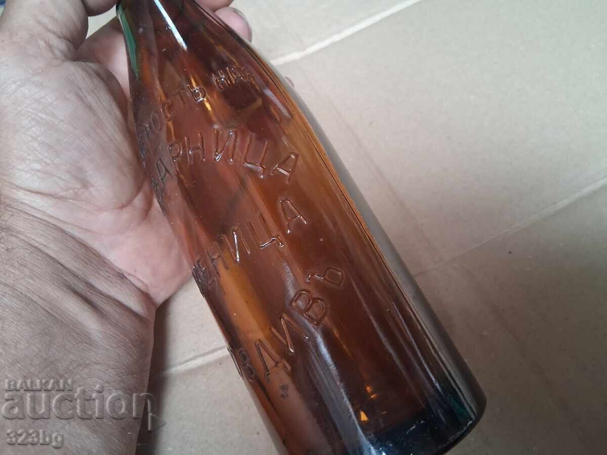 Delivery of Retro Kamenitza beer bottle, 30s Delivery of Retro Kamenitza beer bottle, 30s