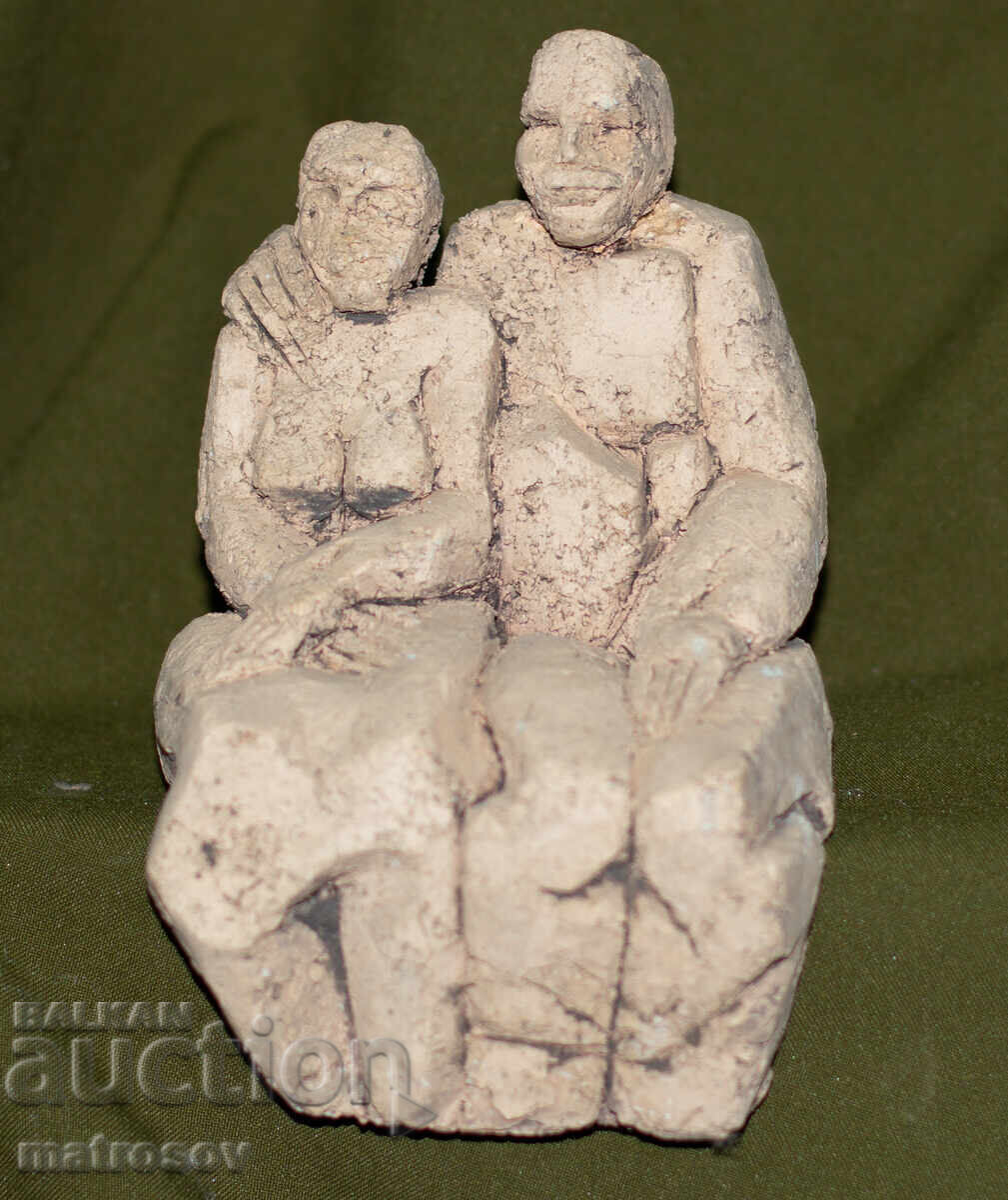 Χειροποίητο γύψινο γλυπτό άνδρα και γυναίκας, αγκαλιά Χειροποίητο γύψινο γλυπτό άνδρα και γυναίκας, αγκαλιά