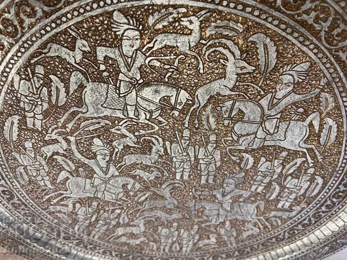 Auction  Ancient plate depicting scenes from horse races