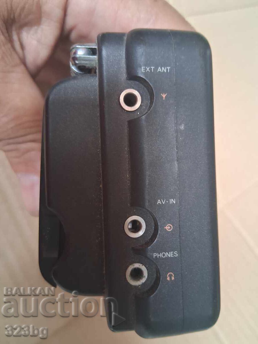 Philips Retro LCD Television - 7 Philips Retro LCD Television - 7