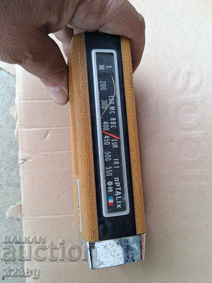 Auction French Retro Portable Radio Auction French Retro Portable Radio