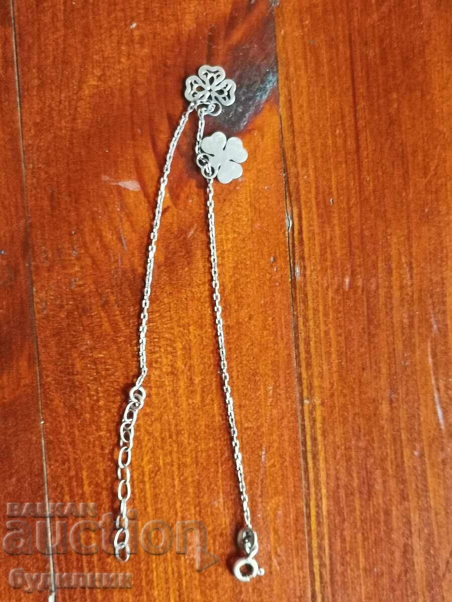 Сребърна гривна. От 17 до 20см. Пускам над 100 Аукциона. Раз