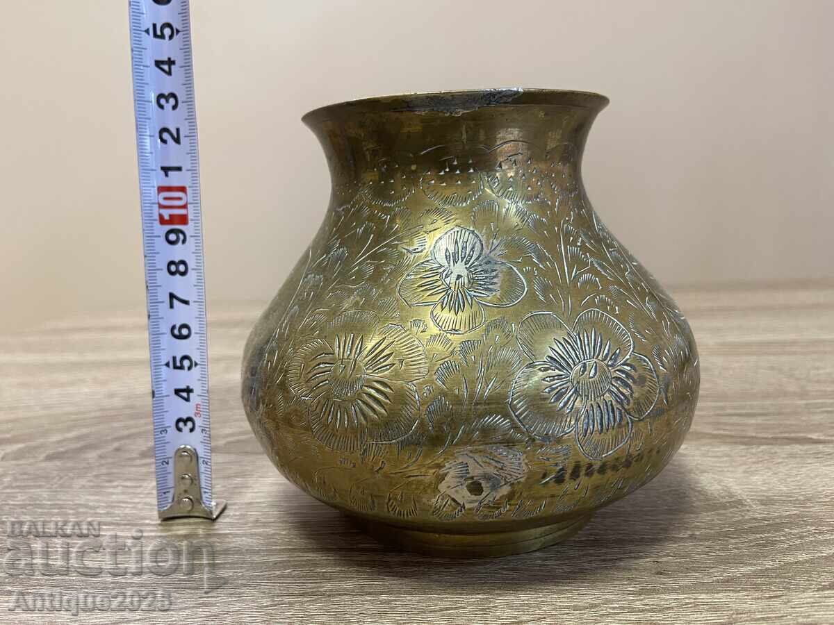 Delivery of Vintage brass vase with engraving from Jerusalem