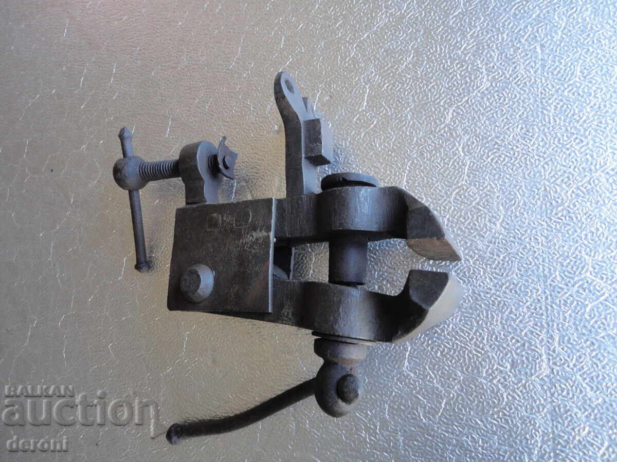 Малко немско менгеме с наковалня - 7 Малко немско менгеме с наковалня - 7