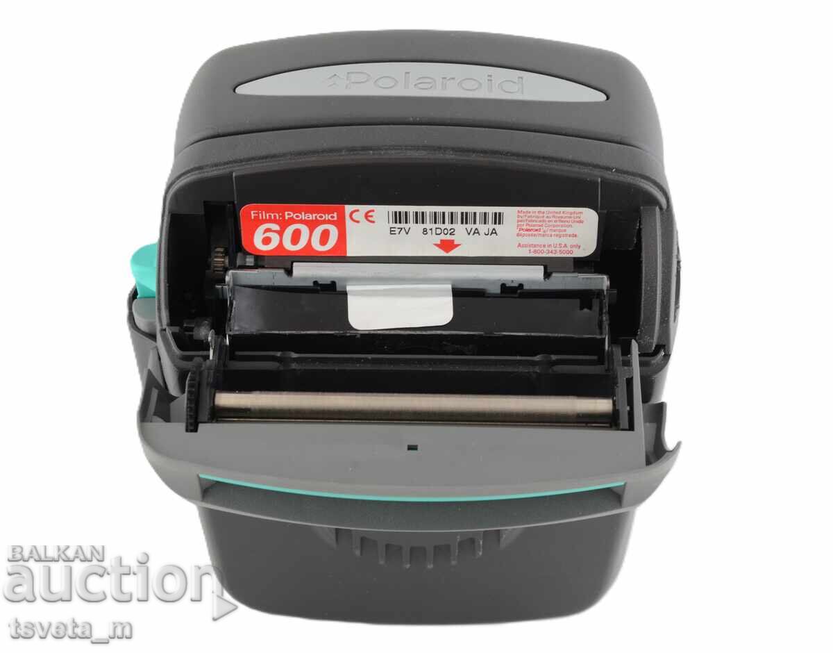 Polaroid 600 Camera - 5