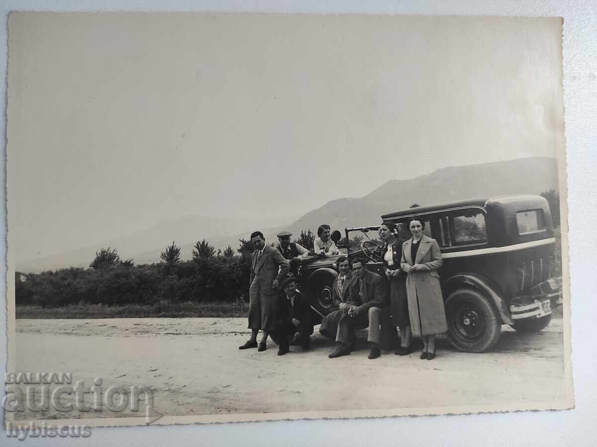 Original photo People and car, circa 1930