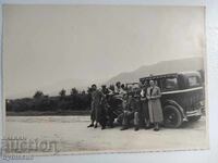 оригинална фото Хора и кола, около 1930 г.