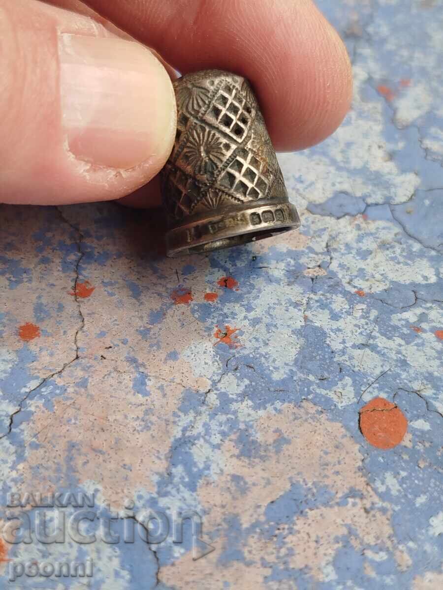 Ασημένιος δακτύλιος αντίχειρα (παλιός) με τιμή 45.00 BGN | € 23.01 Ασημένιος δακτύλιος αντίχειρα (παλιός) με τιμή 45.00 BGN | € 23.01