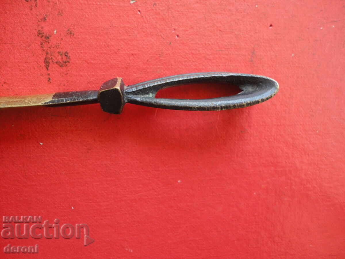 Livrarea Cuțit vechi de scrisori din bronz 3 Livrarea Cuțit vechi de scrisori din bronz 3