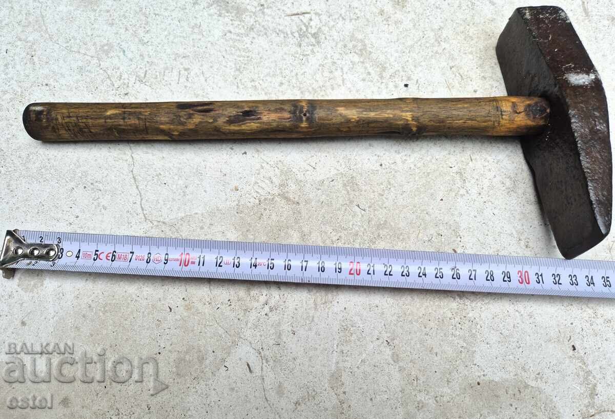 Auction Star kovan kamenarski chuk 1.100 kg Auction Star kovan kamenarski chuk 1.100 kg