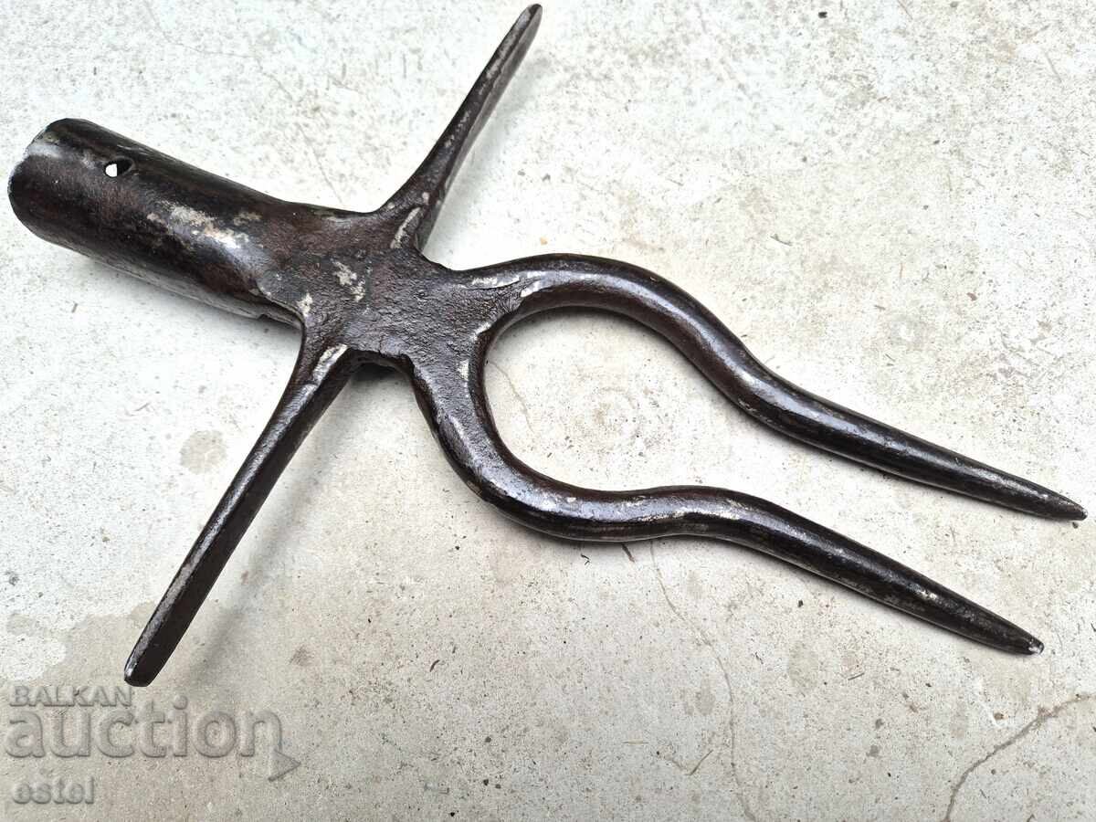 Δημοπρασία Staro  kovano  zemedelsko sechivo
