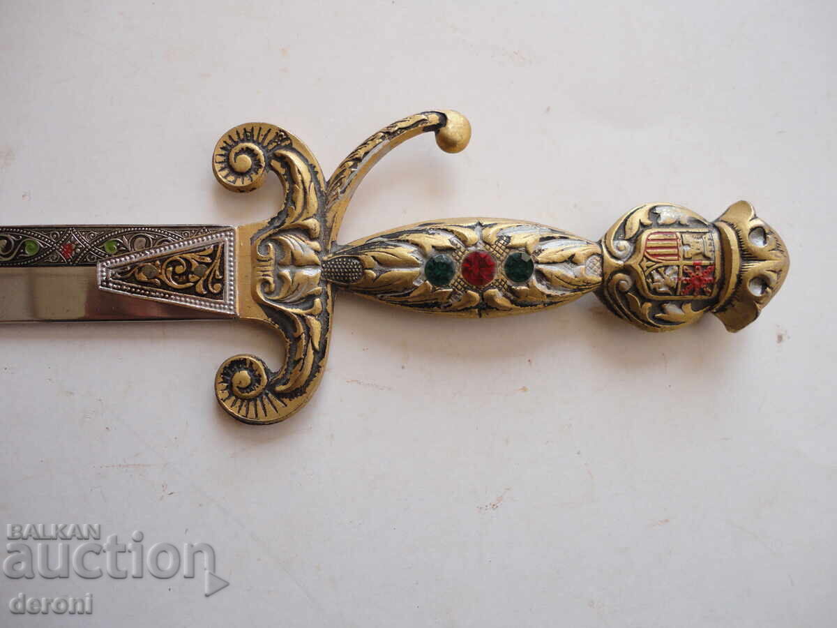 Dagger Kama with enamel handle with price 25.00 BGN | € 12.78