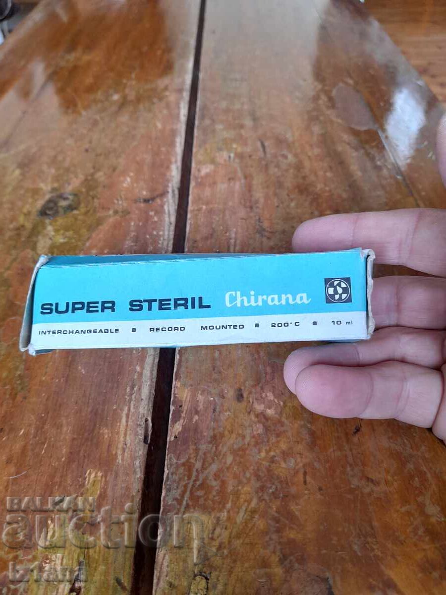 Old Chirana glass syringe with price 22.00 BGN | € 11.25