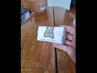 Plută veche de pescuit, luminoasă