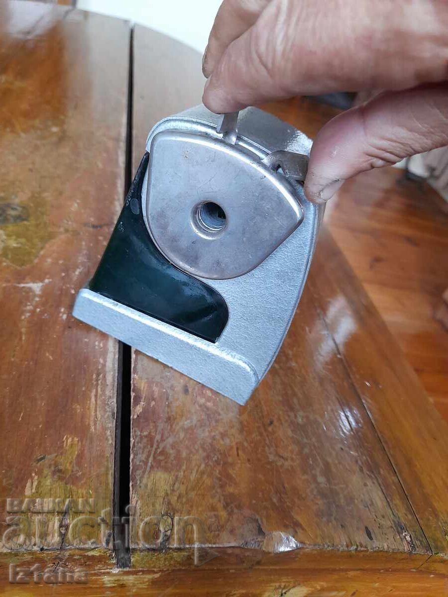 Παράδοση Παλιά ξύστρα Hema Παράδοση Παλιά ξύστρα Hema