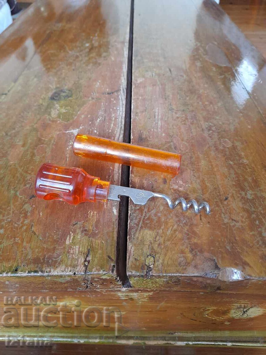 Δημοπρασία Παλιό ανοιχτήρι, τιρμπουσόν