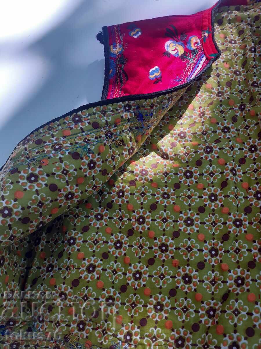 Аукцион Старо червено шарено елече елек за народна носия