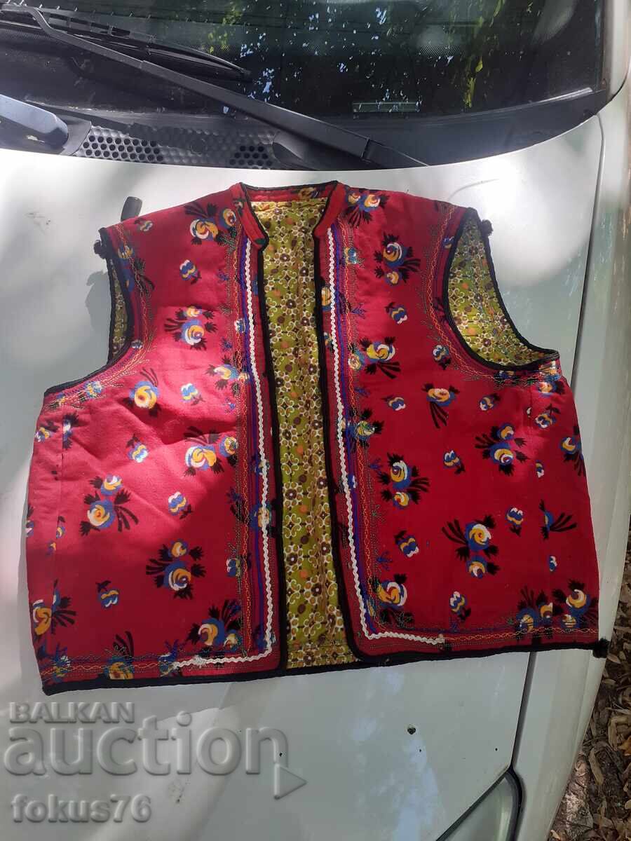 Старо червено шарено елече елек за народна носия