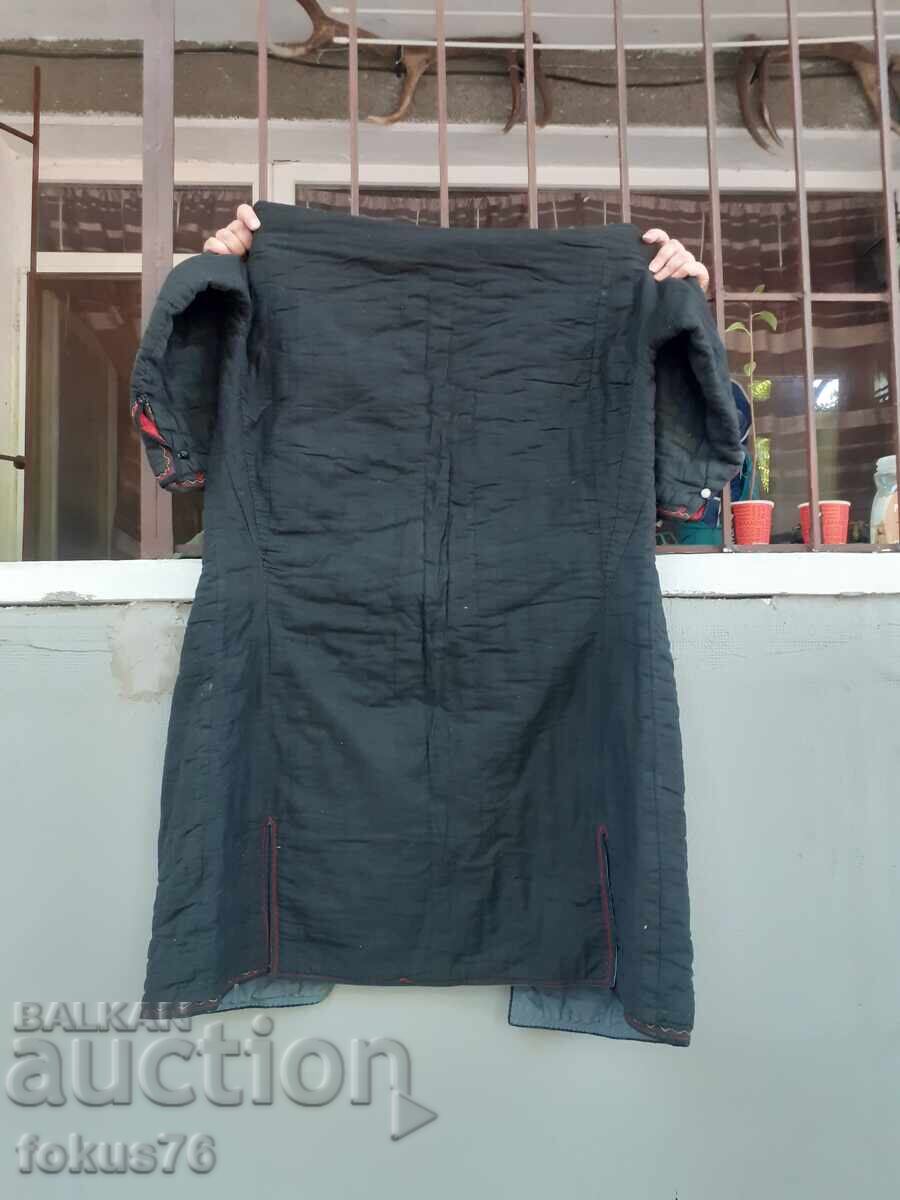 Παλιά γυναικεία μακριά αντερί, κλάσνικ, σουκμάν για παραδοσιακή φορεσιά με τιμή 149.00 BGN | € 76.18