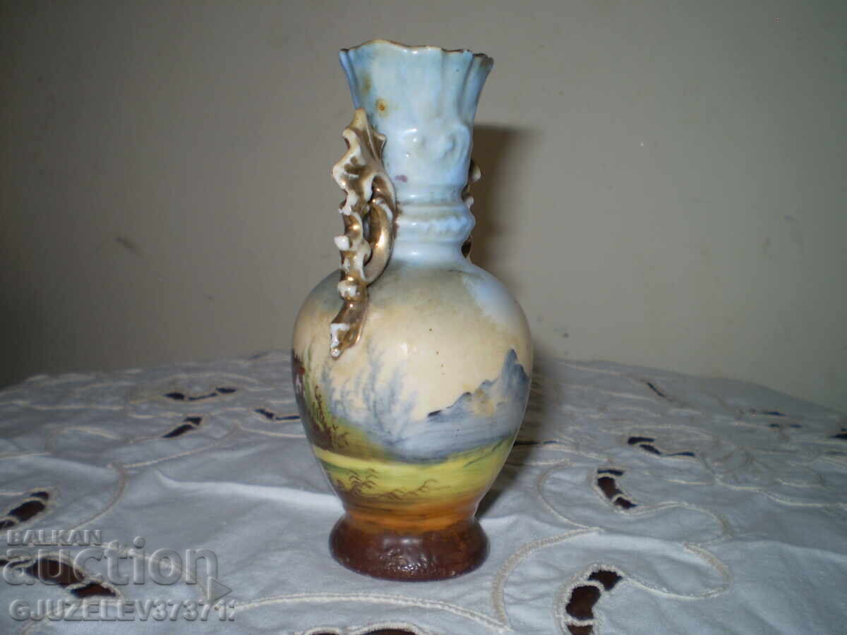 Auction  Carlsbad Vase, porcelain, circa 1900, height 12 cm
