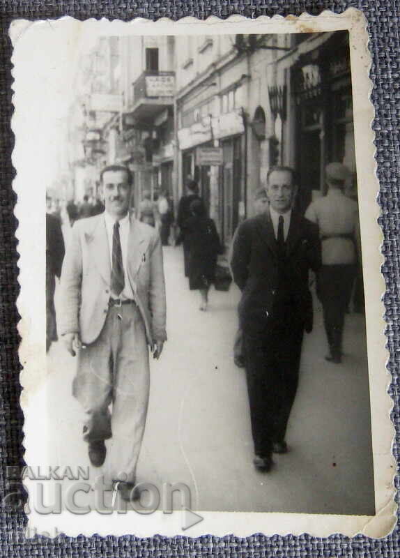 Παλιά φωτογραφία κάπου στην παλιά Σόφια Παλιά φωτογραφία κάπου στην παλιά Σόφια