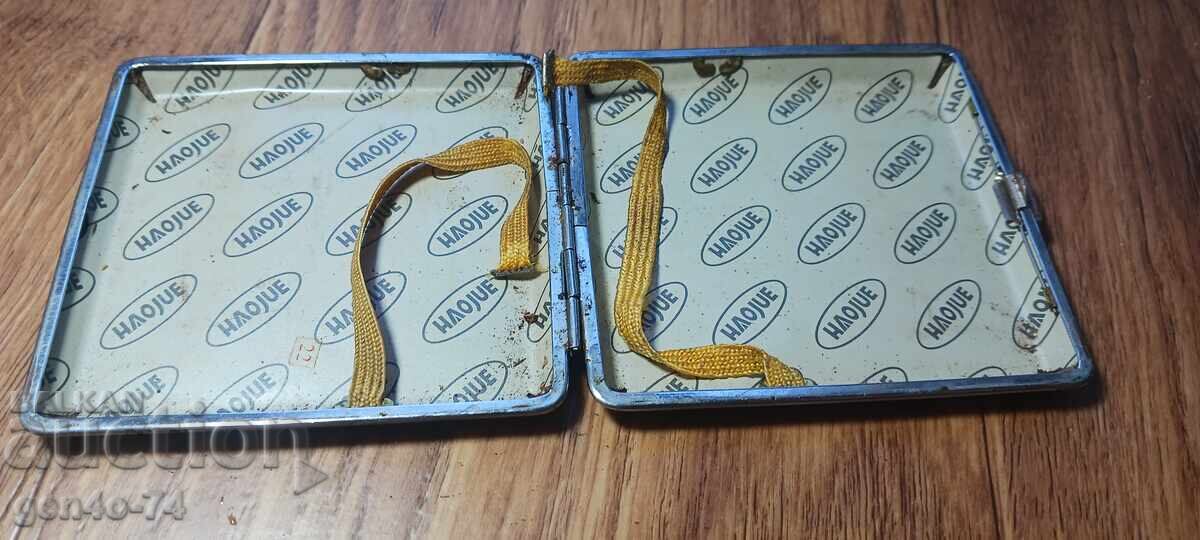 Auction Old snuff box Auction Old snuff box