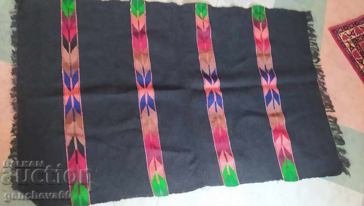 Old woven rug 90/150cm Old woven rug 90/150cm
