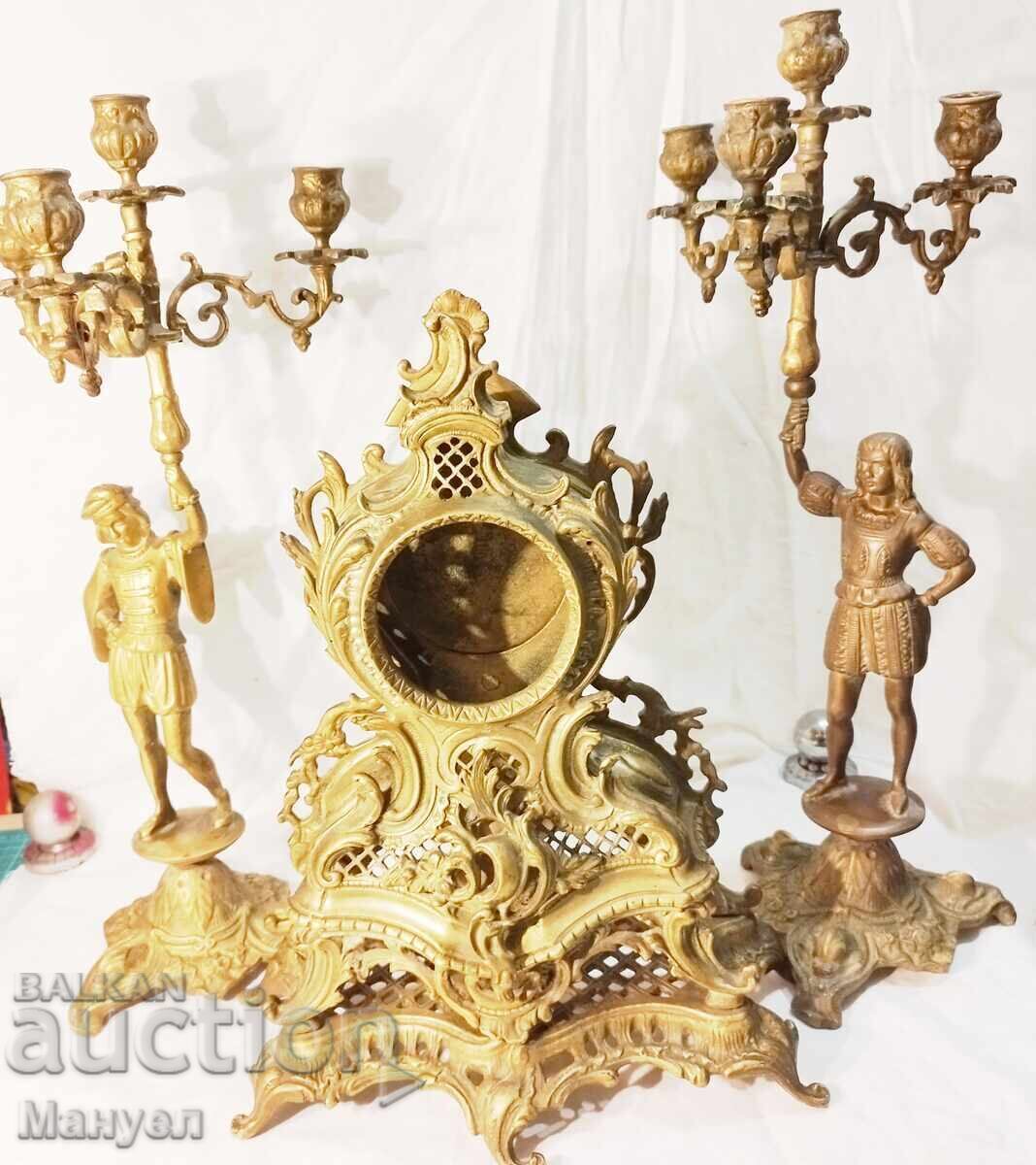 Παλιό κουτί, βάση για σετ ρολογιού τζακιού