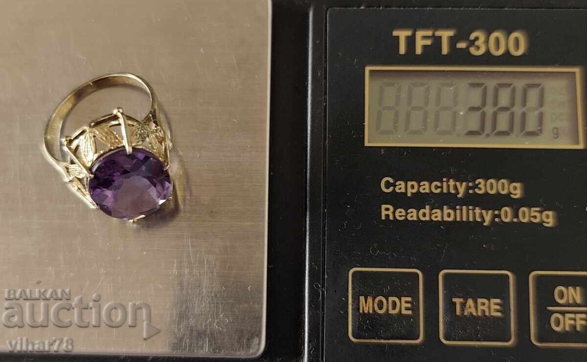 GOLD RING 8 KARAT WITH AMETHYST - 6 GOLD RING 8 KARAT WITH AMETHYST - 6