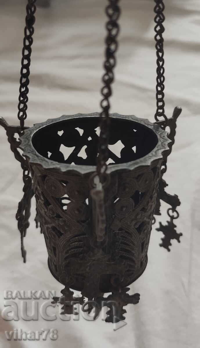 Παράδοση Παλαιό οικιακό χάλκινο καντήλι