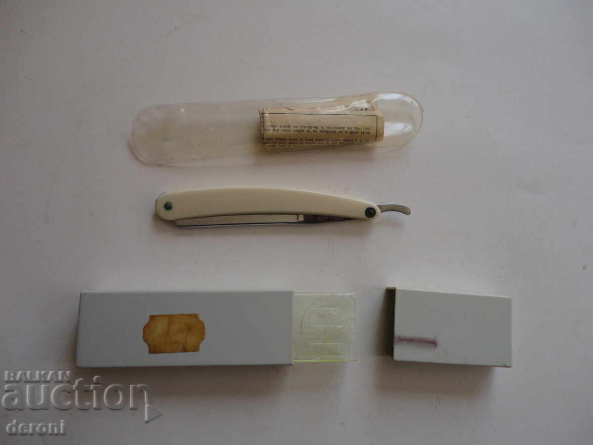 Ξυράφι J.A. Henckels Friodur με τιμή 95.00 BGN | € 48.57 Ξυράφι J.A. Henckels Friodur με τιμή 95.00 BGN | € 48.57