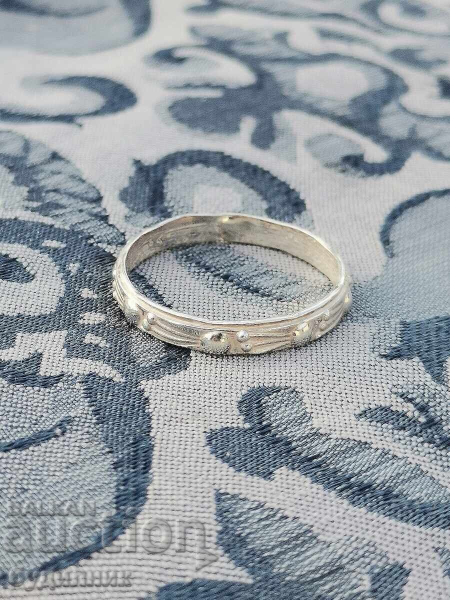 Сребърен пръстен. 19,3мм. Пускам над 100 Аукциона. Разгледай Сребърен пръстен. 19,3мм. Пускам над 100 Аукциона. Разгледай