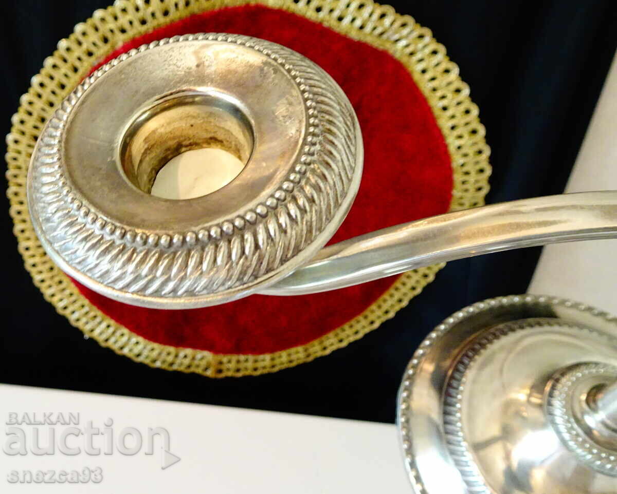 Доставка на Посребрен троен свещник,свещник тройка,релеф.