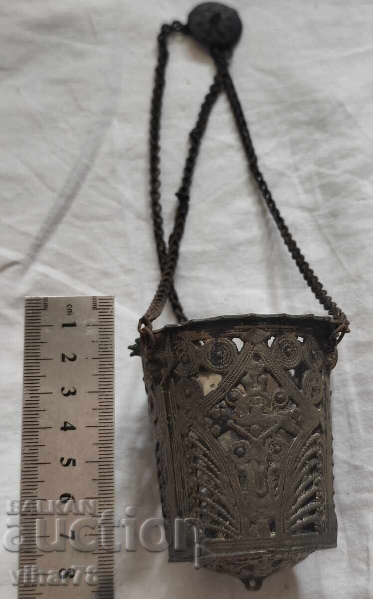 Старо домашно бронзово кандило с цена 49.99 лв. | € 25.56