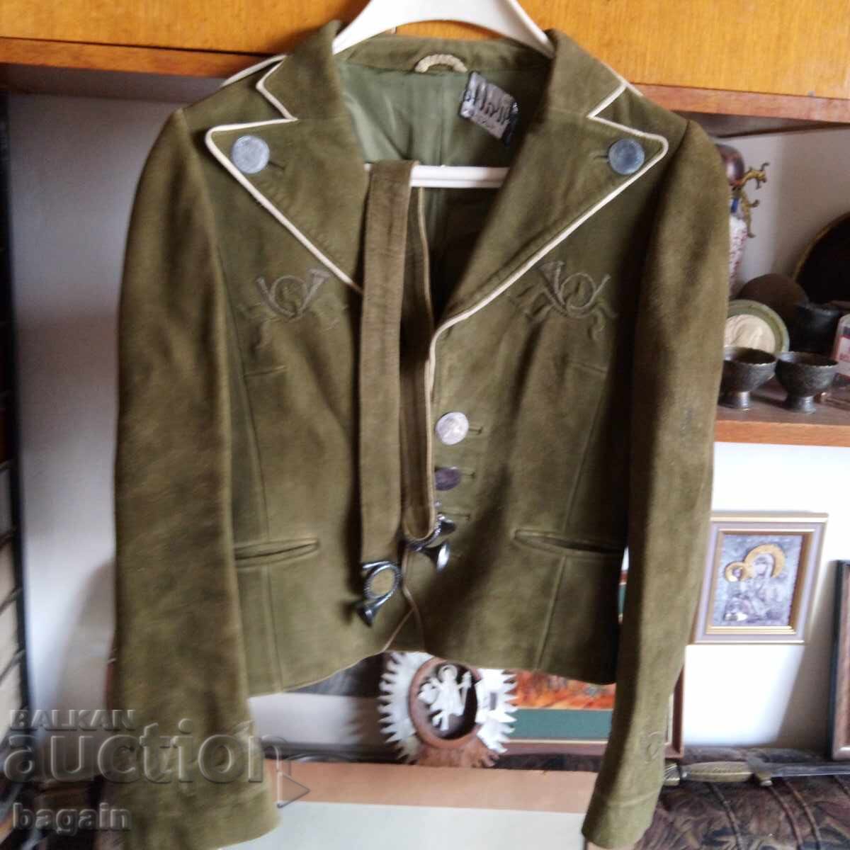 Βαυαρικό κυνηγετικό κοστούμι Βαυαρικό κυνηγετικό κοστούμι